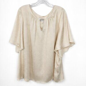 Couchel XL+ Cream Flutter Sleeve Blouse | Plus Size Textured Keyhole Top